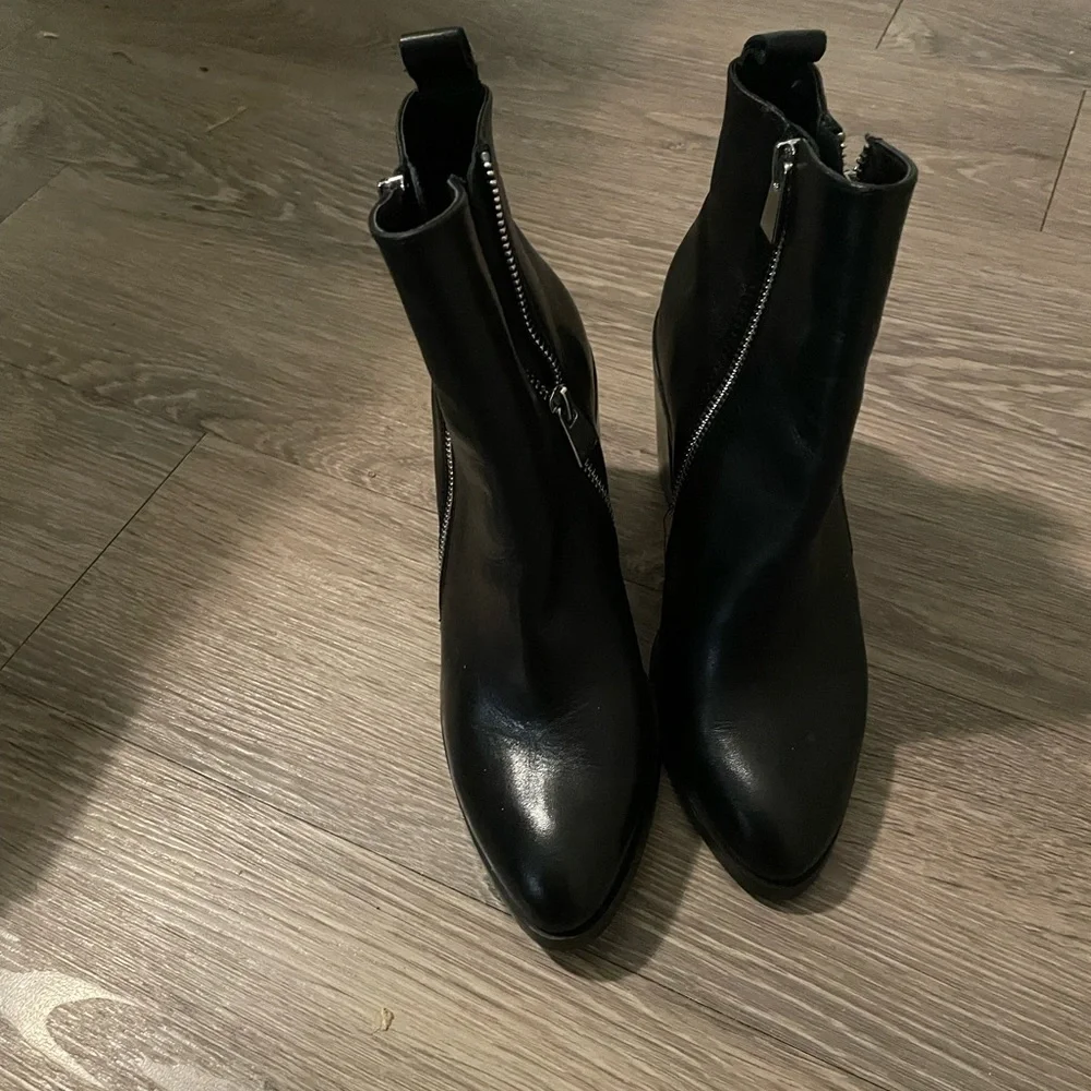 Steve Madden Tasha Booties NWOT - Picture 7 of 7